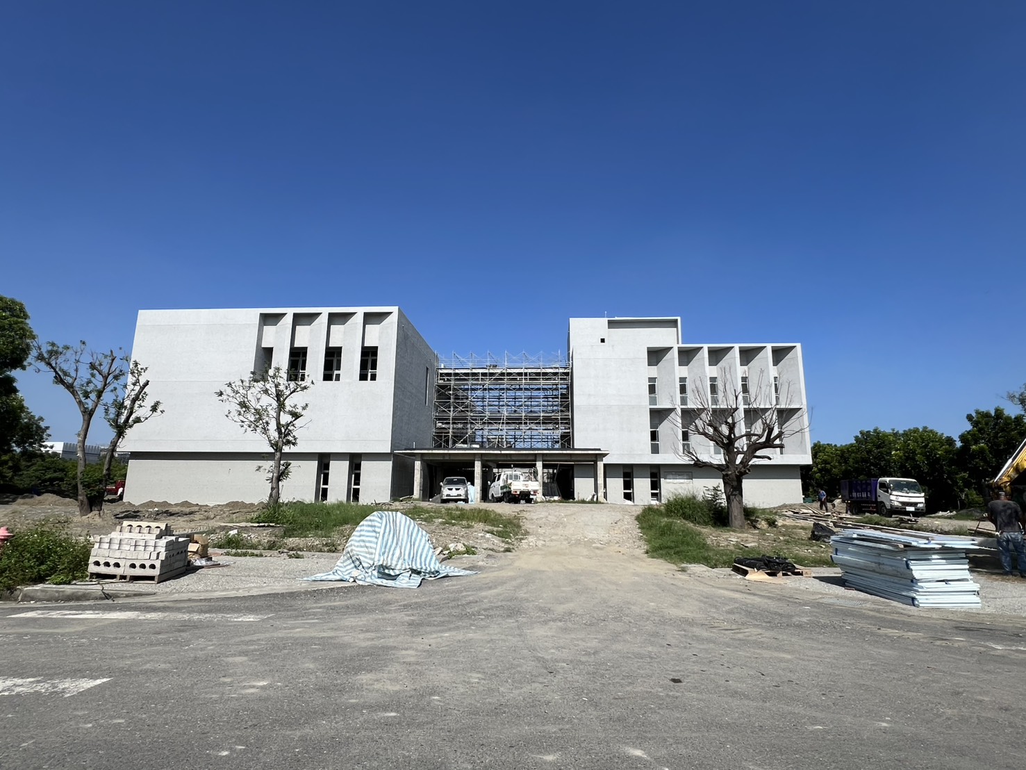 International Industry-Academia Collaboration Building